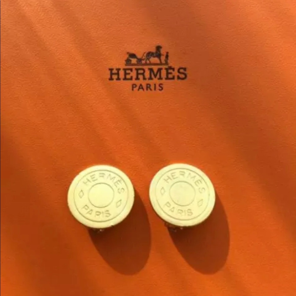 🆕 Hermes Clous de Selle 18k/750 Gold Plated Clip on Earrings.